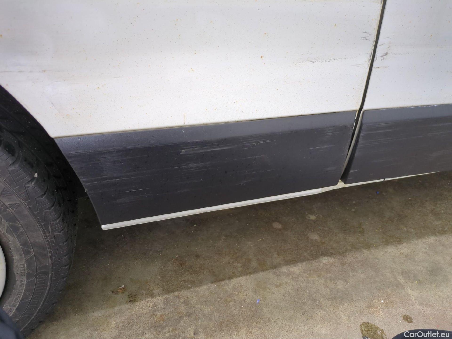  Renault  Trafic  III Fourgon Grand Confort L2H1 1200 1.6 dCi 125CV BVM6 E6 #45