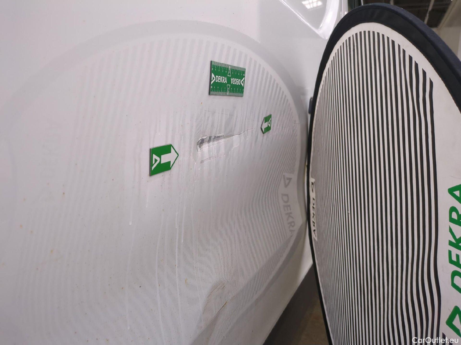  Renault  Trafic  III Fourgon Grand Confort L2H1 1200 1.6 dCi 125CV BVM6 E6 #51