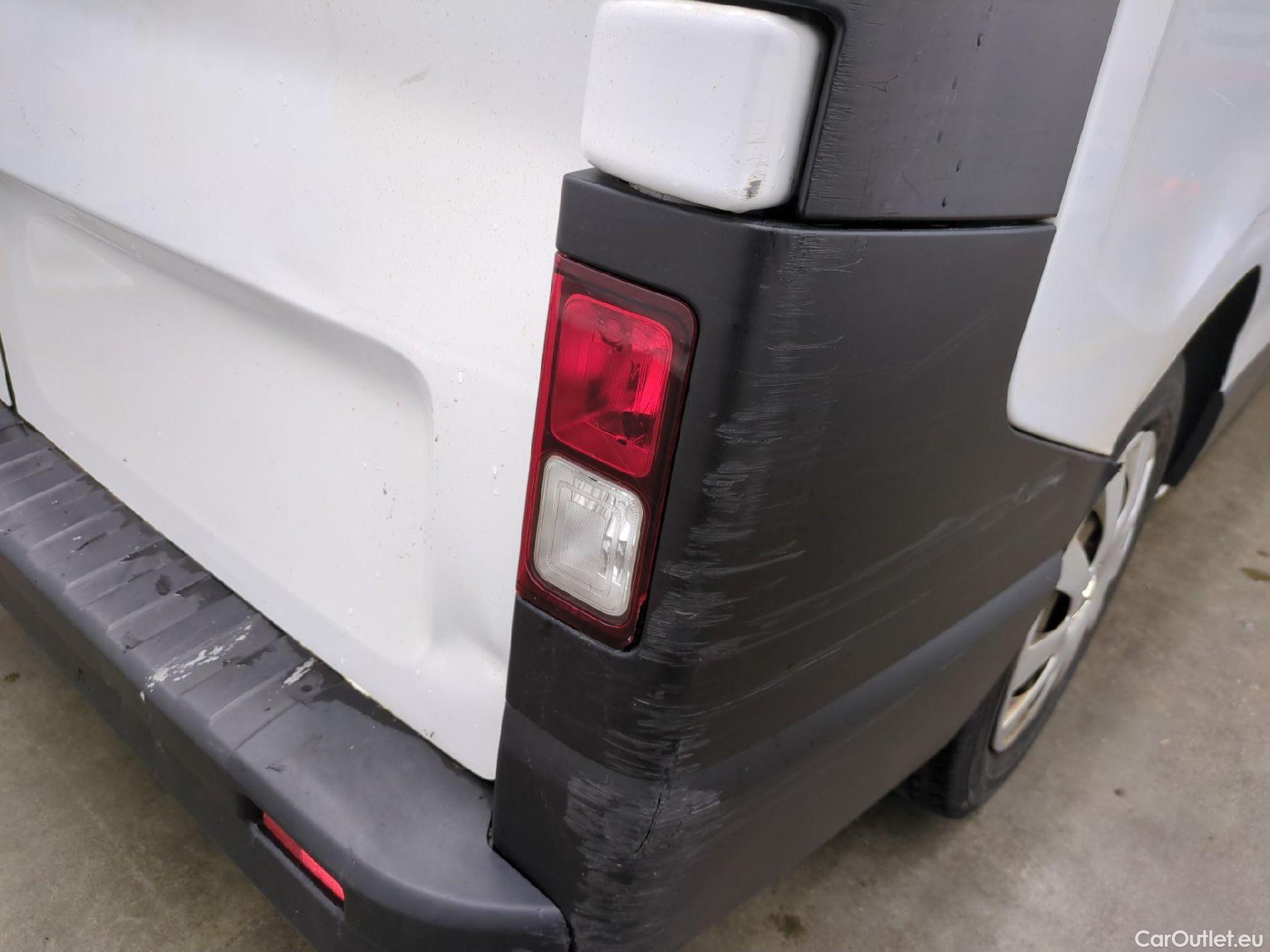  Renault  Trafic  III Fourgon Grand Confort L2H1 1200 1.6 dCi 125CV BVM6 E6 #37