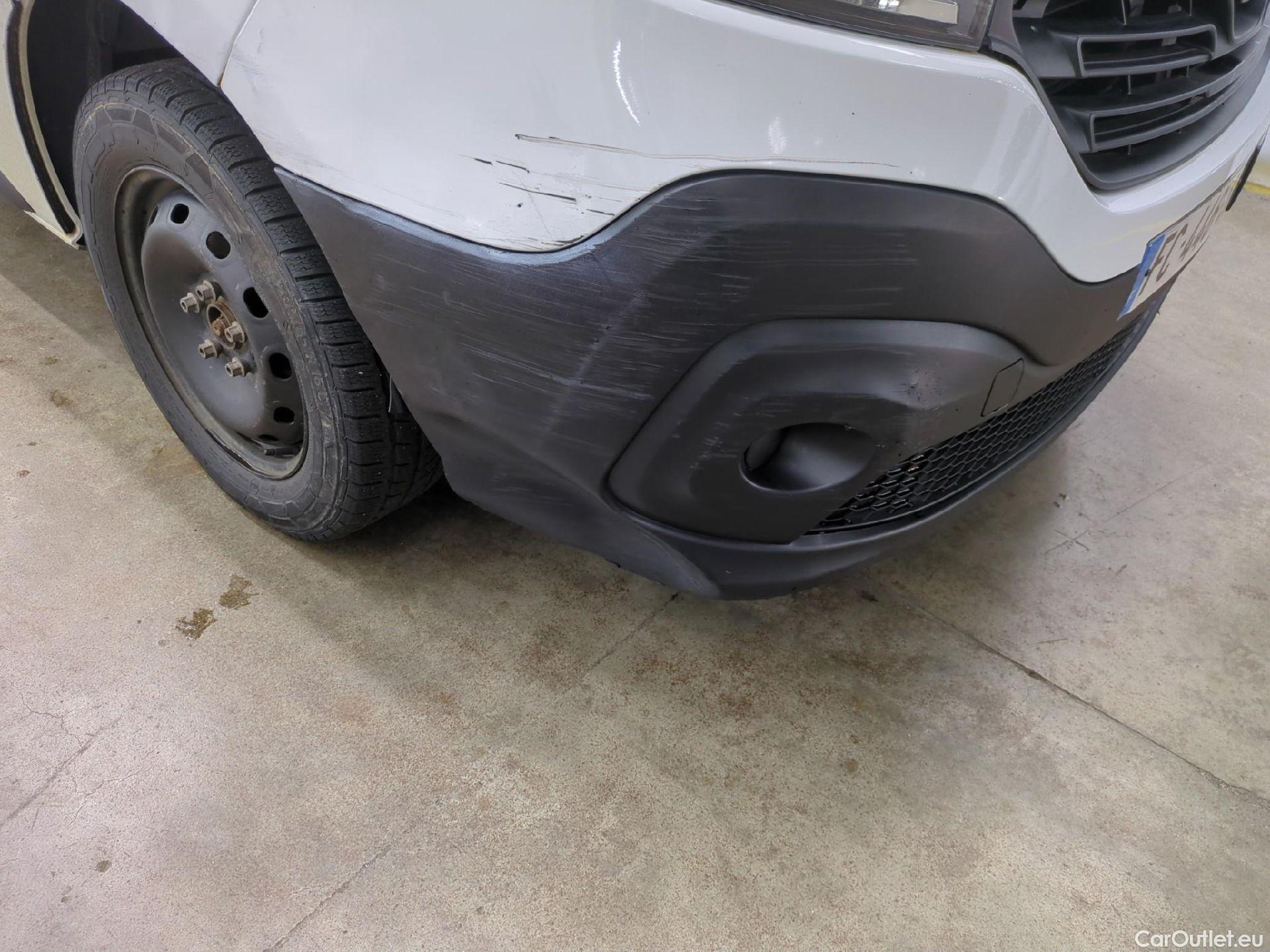  Renault  Trafic  III Fourgon Grand Confort L2H1 1200 1.6 dCi 125CV BVM6 E6 #75