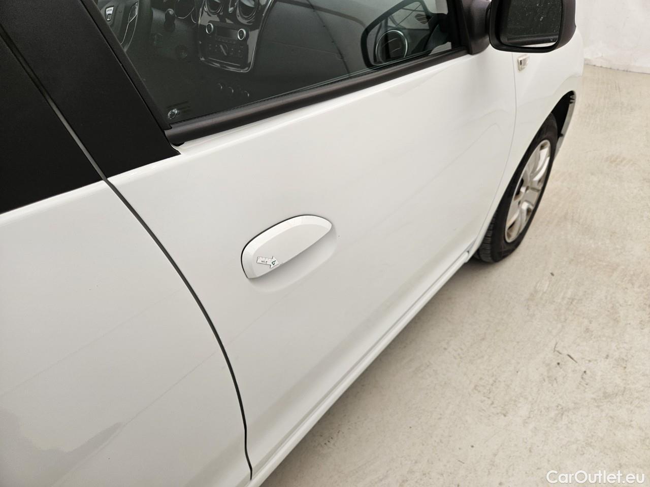  Dacia  Logan 1.5 Blue dCi 95CP Laureate #27