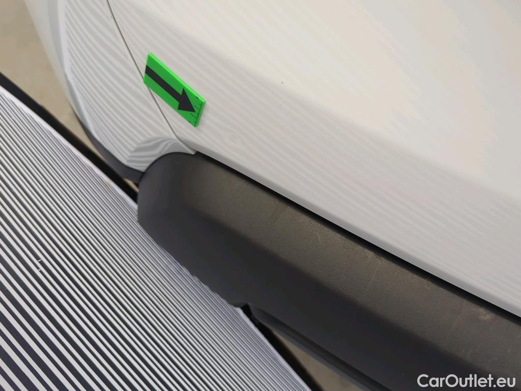  Dacia  Duster 1.5 Blue dCi 115CP Comfort 4WD #46