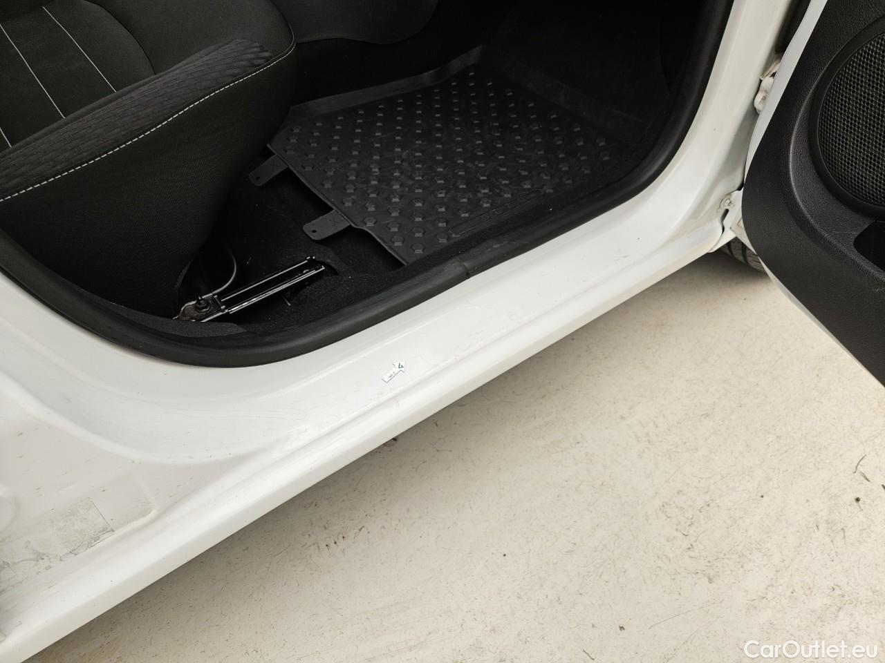  Dacia  Logan 1.5 Blue dCi 95CP Laureate #30