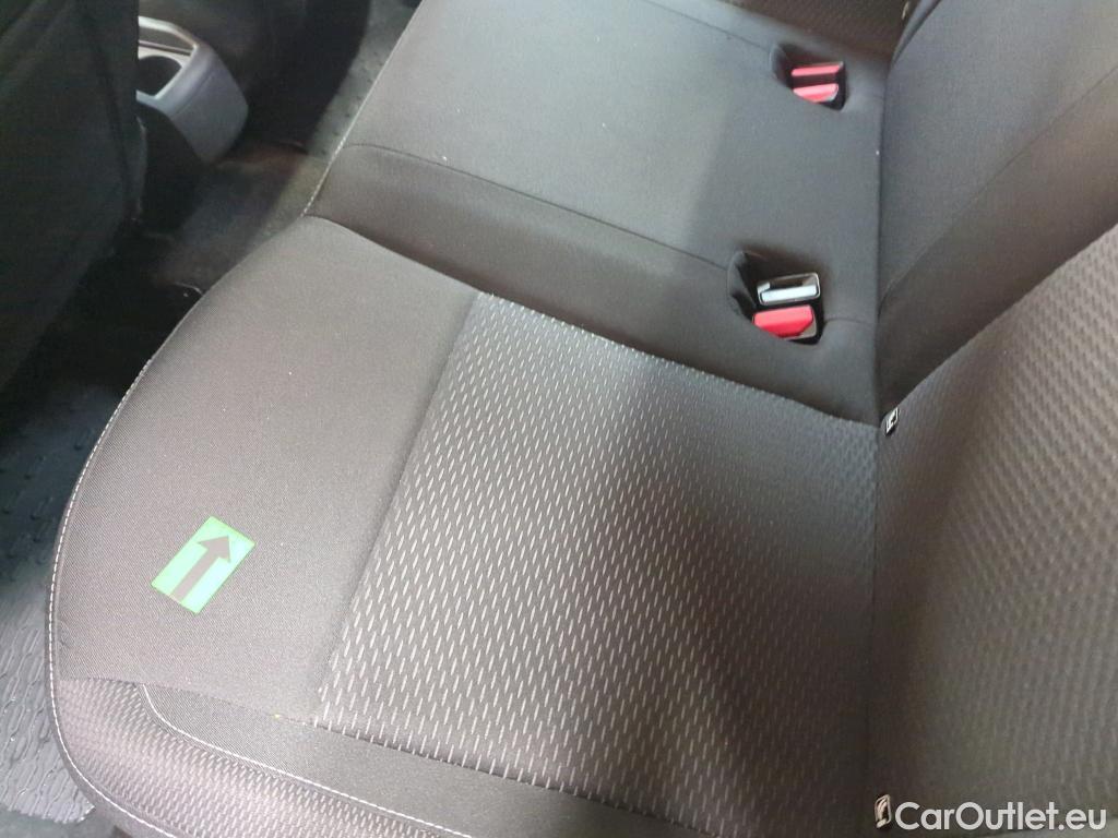  Dacia  Duster 1.5 Blue dCi 115CP Comfort 4WD #32