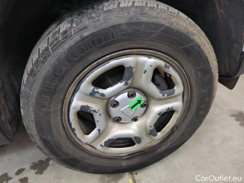  Dacia  Duster 1.5 Blue dCi 115CP Comfort 4WD #25