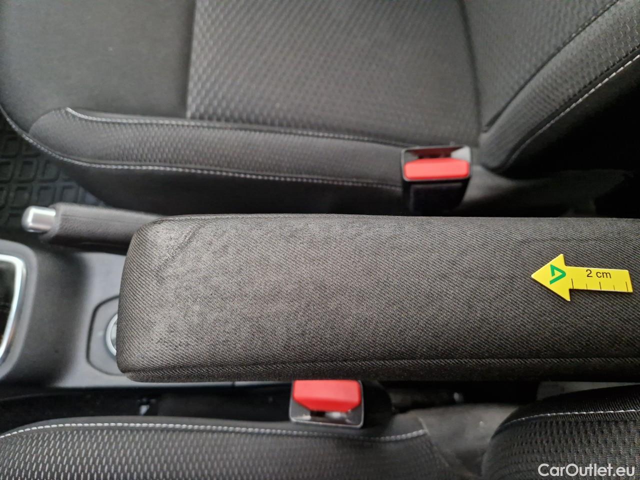  Dacia  Duster 1.5 Blue dCi 115CP Comfort 4WD #42