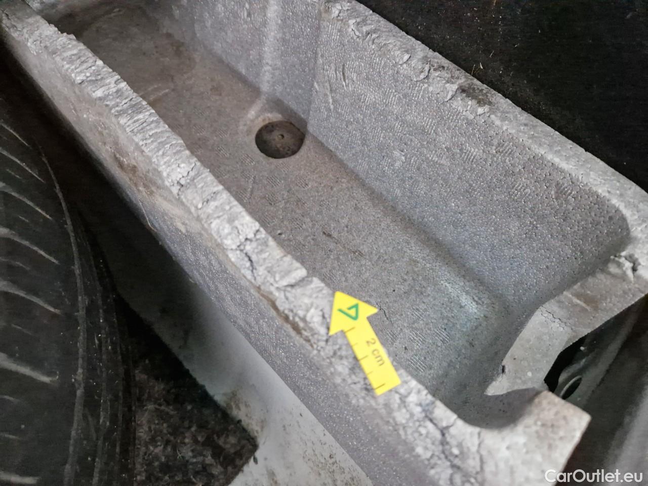  Dacia  Duster 1.5 Blue dCi 115CP Comfort 4WD #68