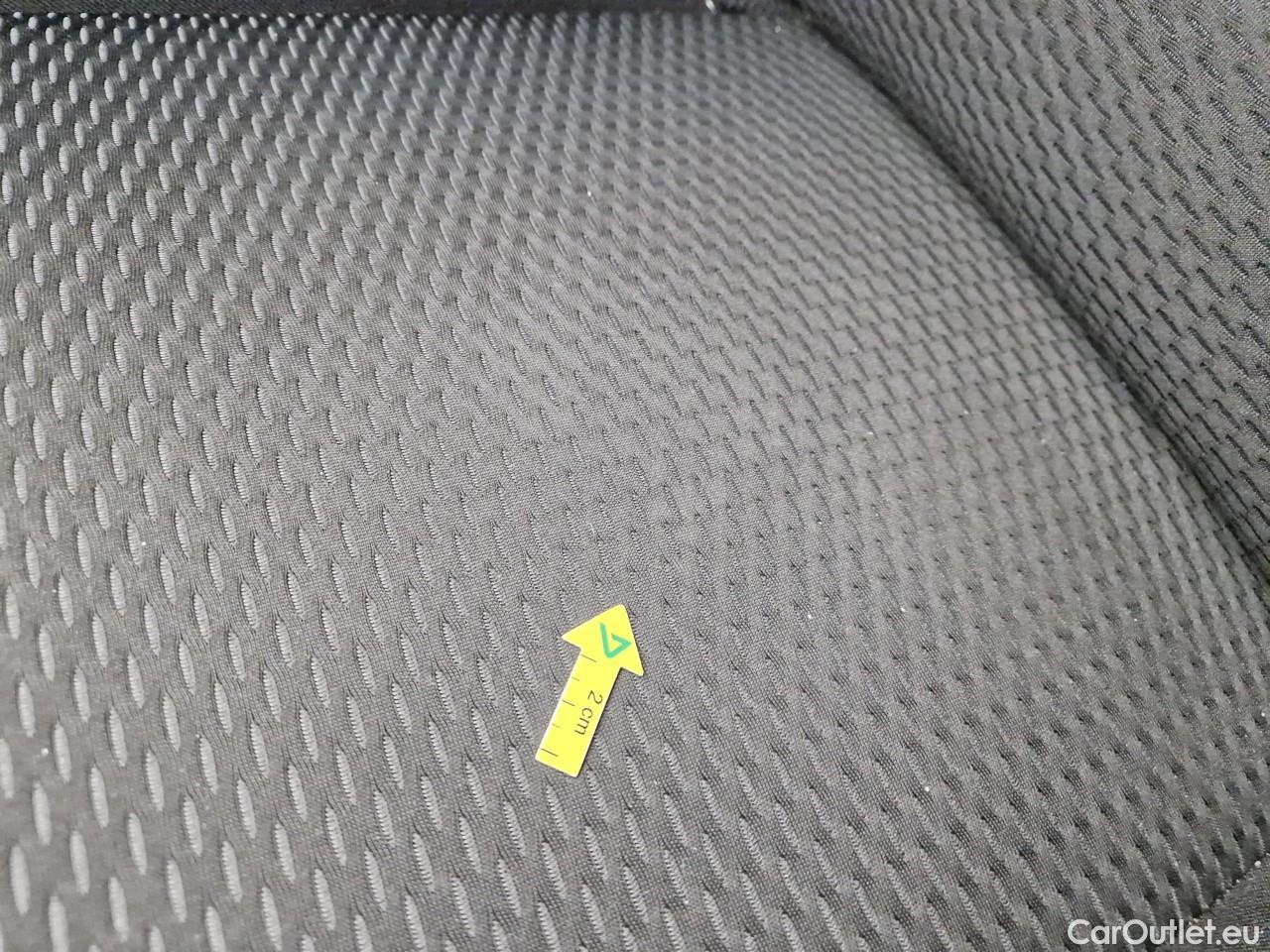  Dacia  Duster 1.5 Blue dCi 115CP Comfort 4WD #40