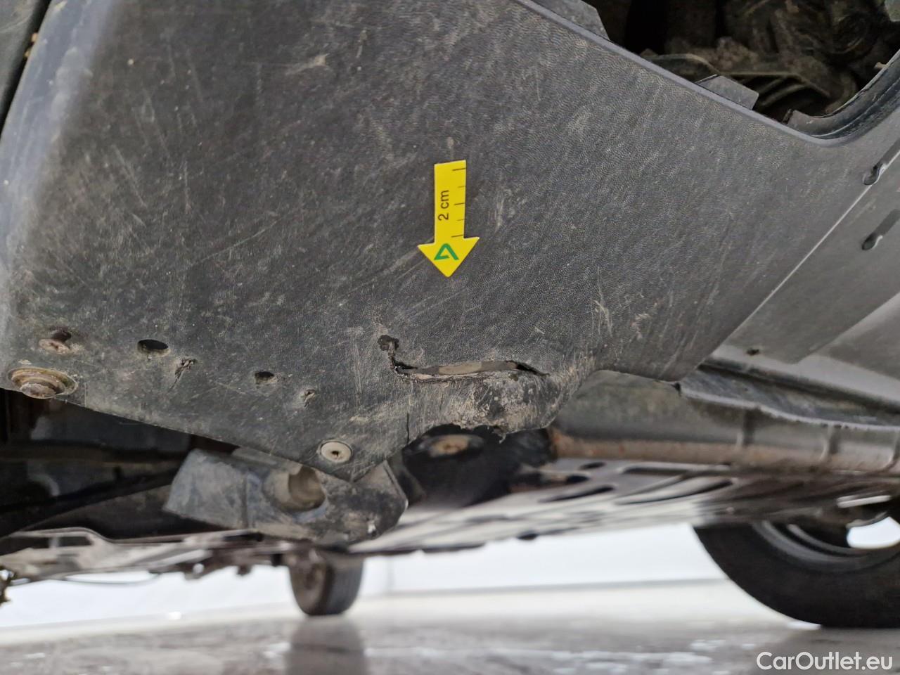  Dacia  Duster 1.5 Blue dCi 115CP Comfort 4WD #14