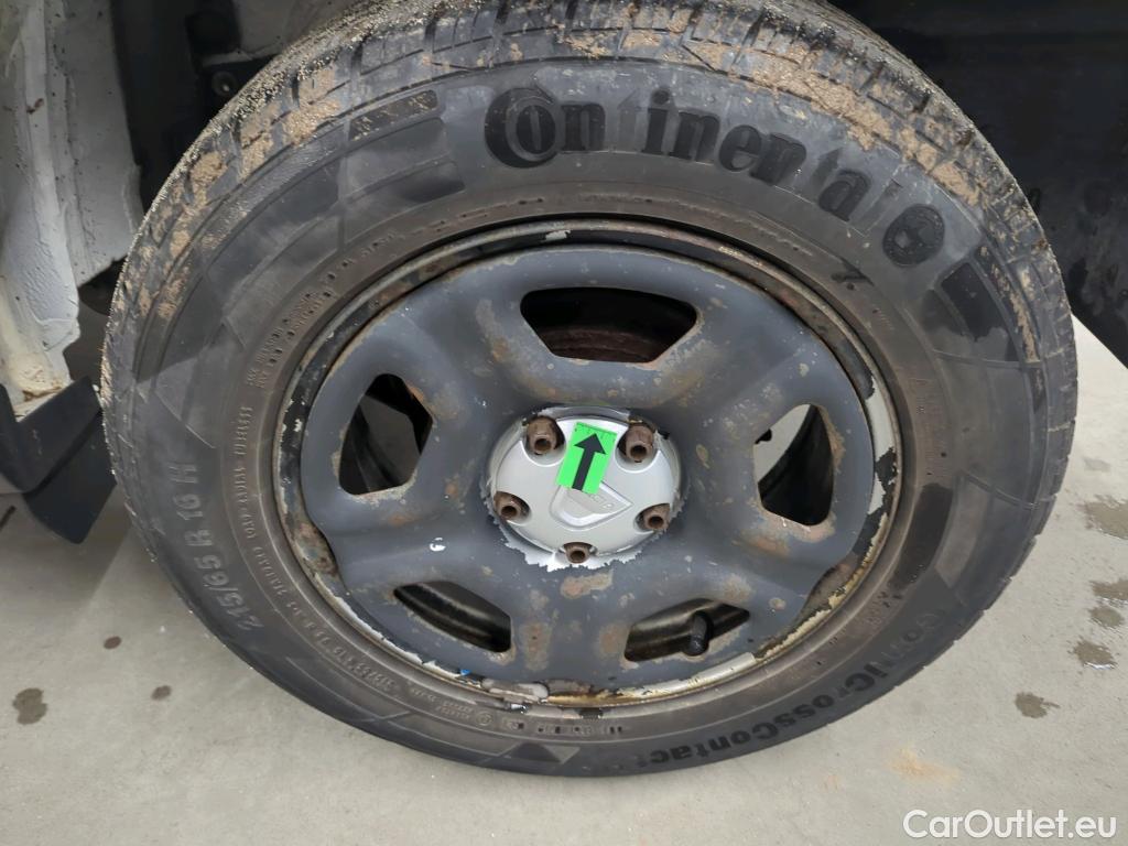  Dacia  Duster 1.5 Blue dCi 115CP Comfort 4WD #37