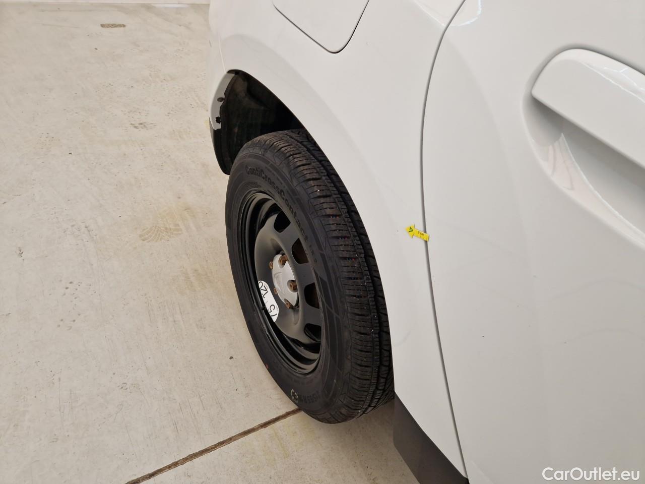  Dacia  Duster 1.5 Blue dCi 115CP Comfort 4WD #22