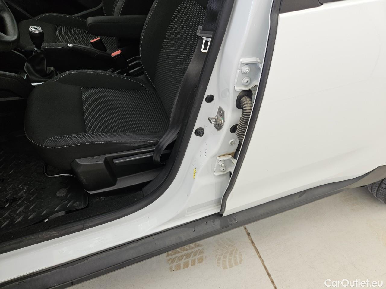  Dacia  Duster 1.5 Blue dCi 115CP Comfort 4WD #2