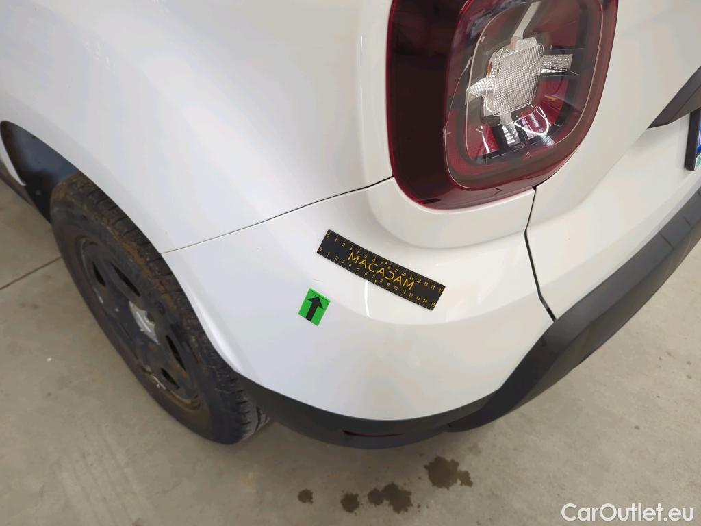  Dacia  Duster 1.5 Blue dCi 115CP Comfort 4WD #62