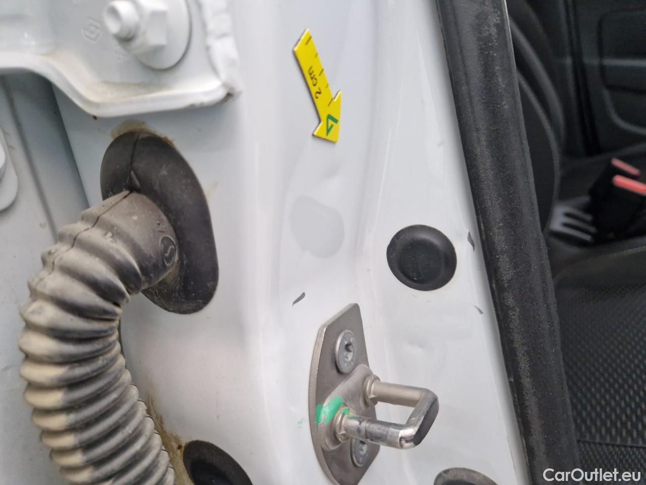  Dacia  Duster 1.5 Blue dCi 115CP Comfort 4WD #26