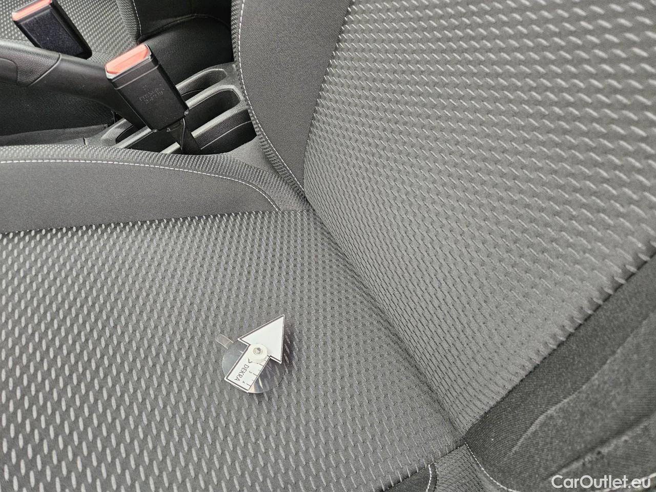  Dacia  Duster 1.5 Blue dCi 115CP Comfort 4WD #49