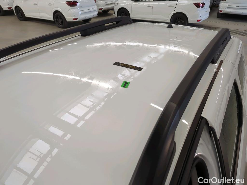  Dacia  Duster 1.5 Blue dCi 115CP Comfort 4WD #7