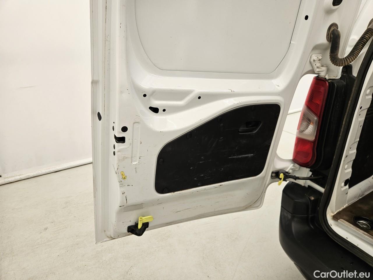  Opel  Combo D15DT 100HP MT5 Enjoy L2H1 incr #38