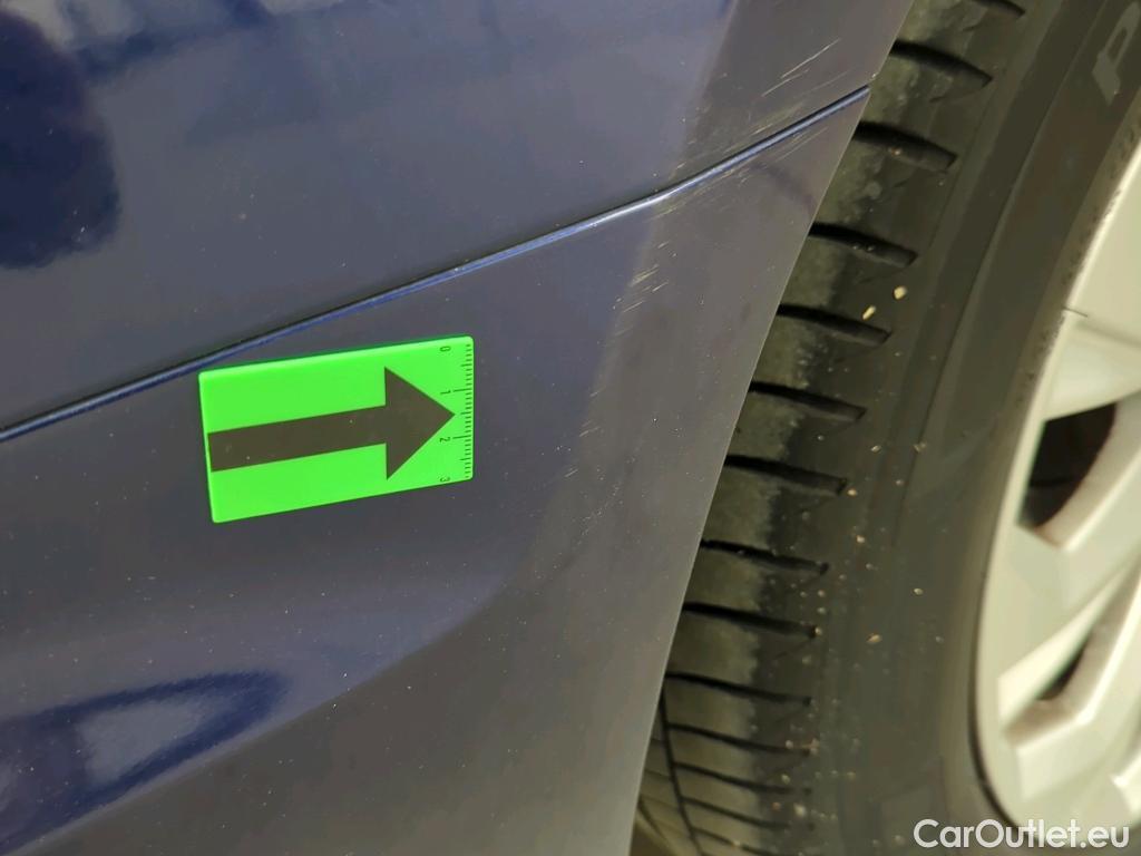  Audi  A2 Avant Advanced 40 TFSI S tronic quattro #6