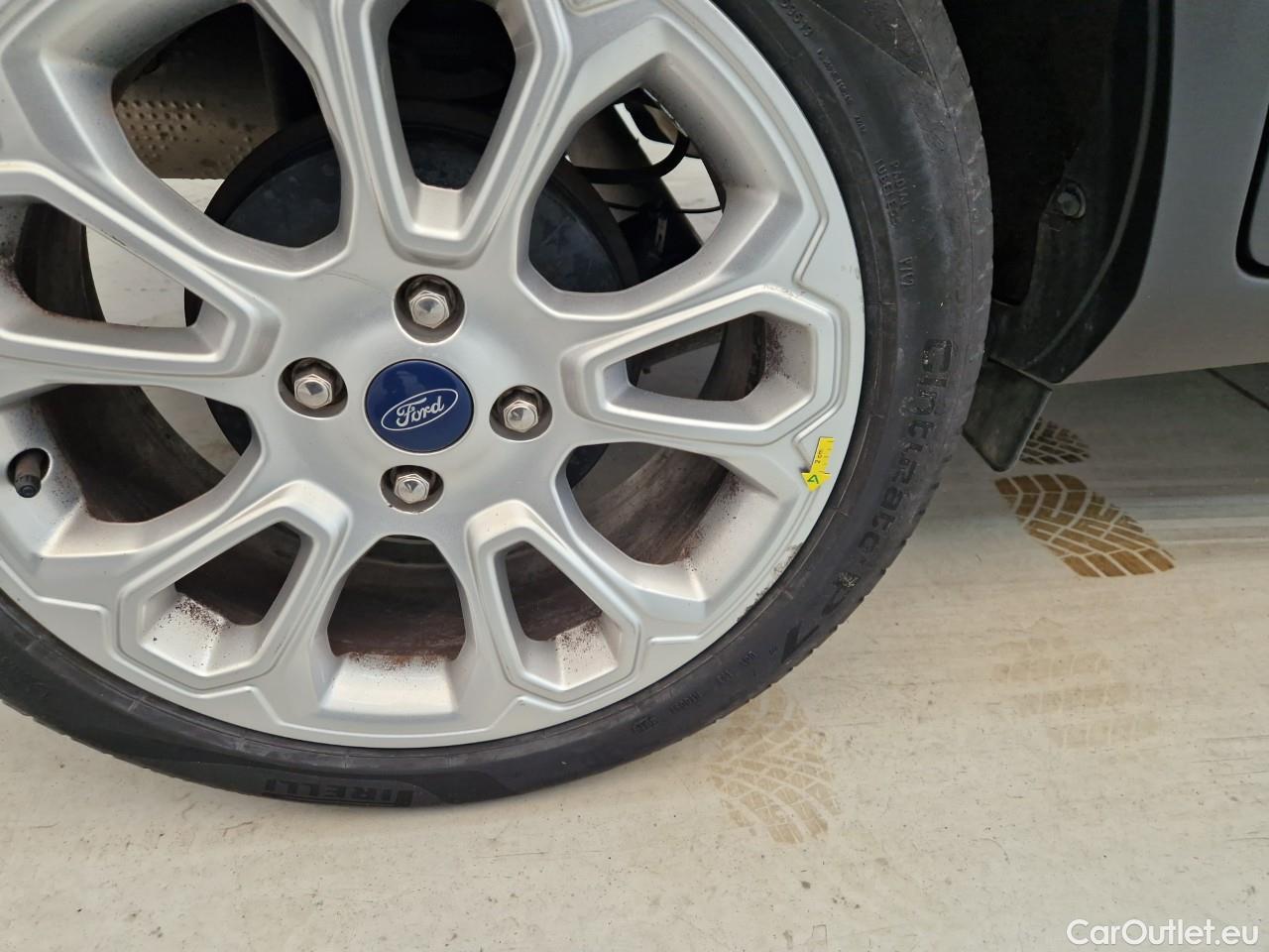  Ford   ECOSPORT 1.5 EcoBlue 95CP Titanium #26