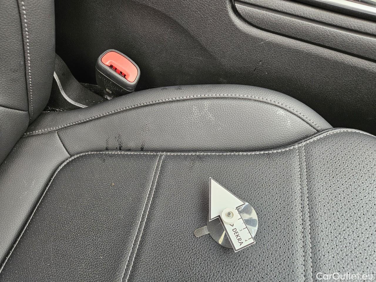  Mercedes  C-Klasse C 220 d 4MATIC #49