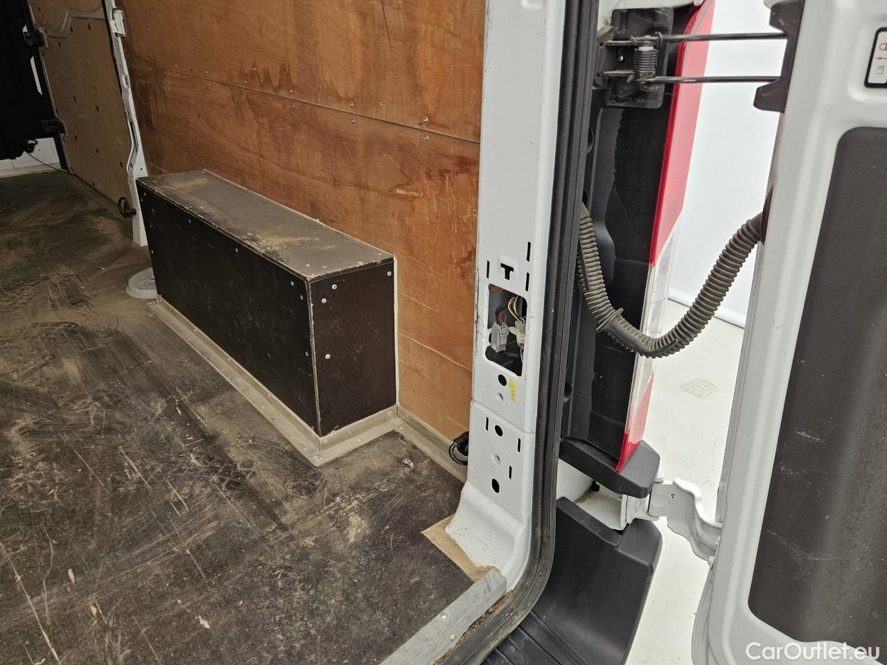  Ford  Transit 2.0L EcoBlue 130PS 350 L3H2 Trend #54