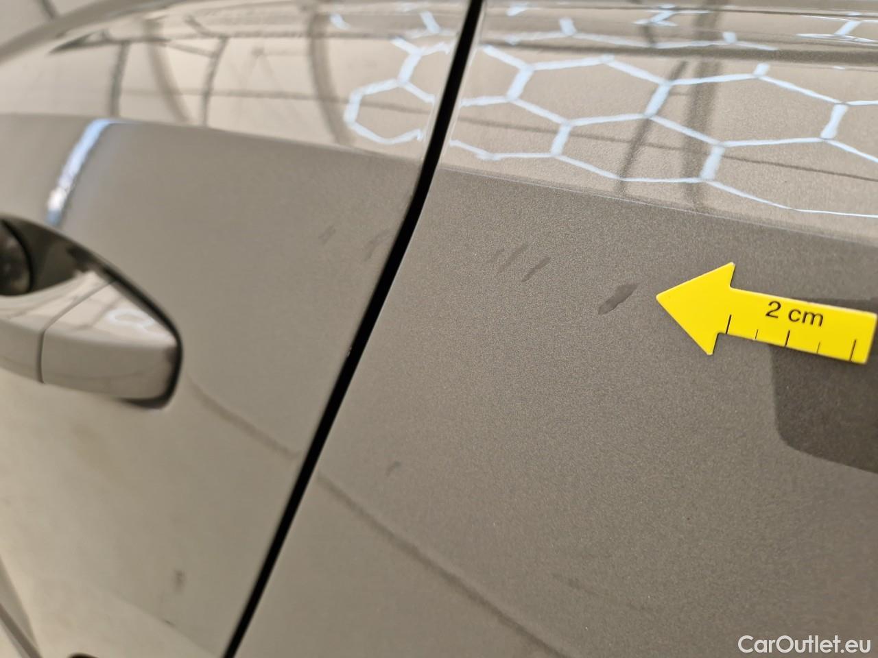  Audi  Q3  Sportback 35 TDI quattro W3 #25