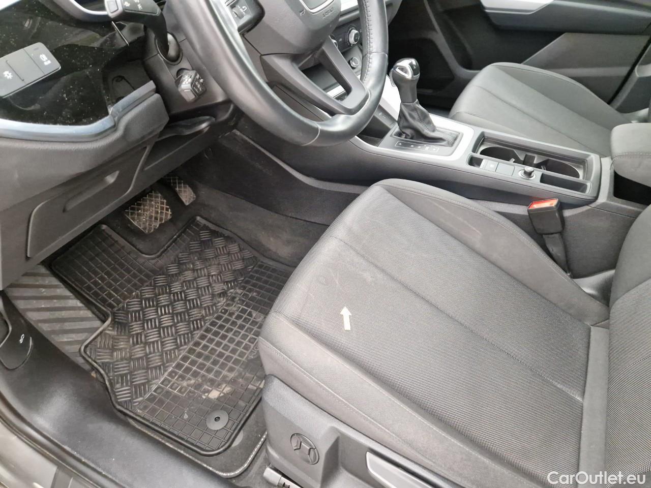  Audi  Q3  Sportback 35 TDI quattro W3 #32