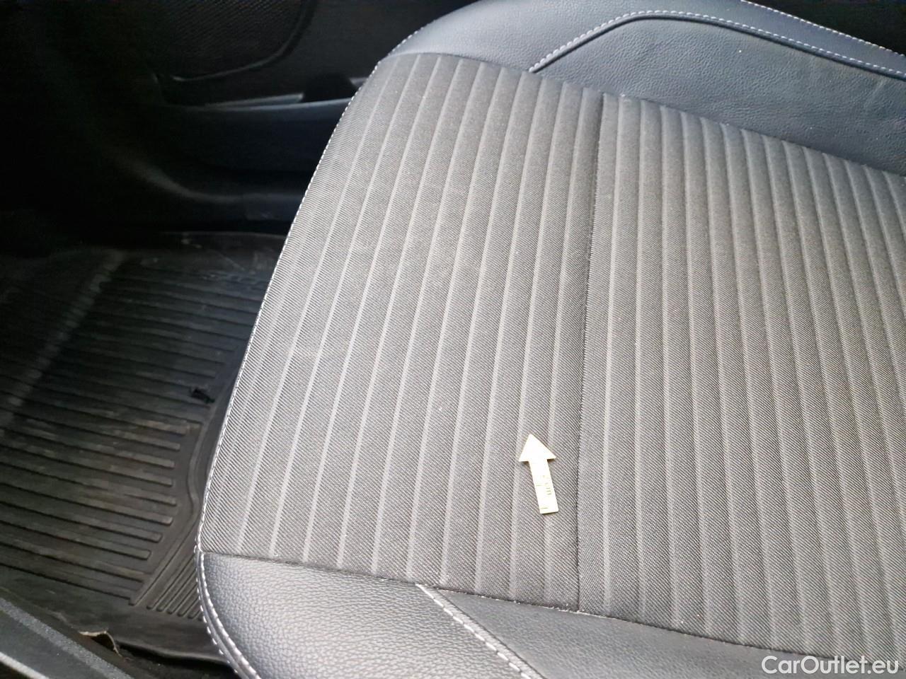  Ford   ECOSPORT 1.5 EcoBlue 95CP Titanium #37