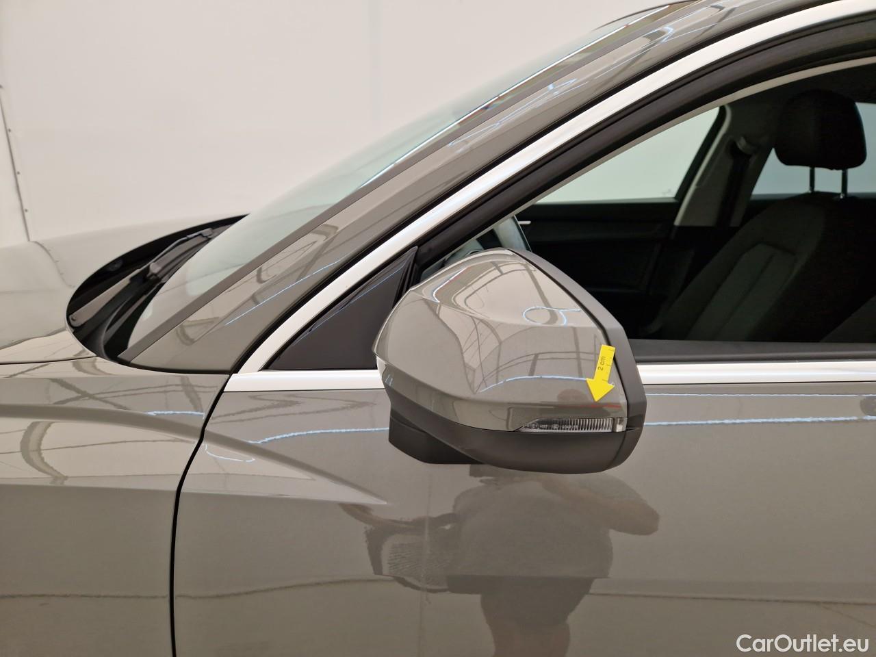  Audi  Q3  Sportback 35 TDI quattro W3 #7