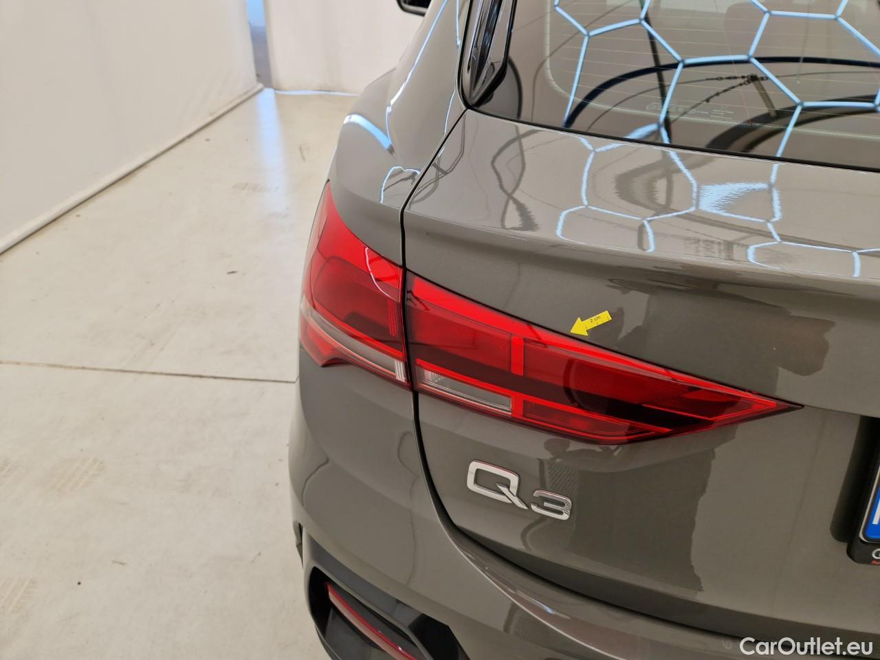  Audi  Q3  Sportback 35 TDI quattro W3 #24