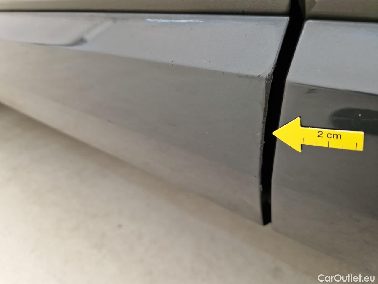  Audi  Q3  Sportback 35 TDI quattro W3 #6