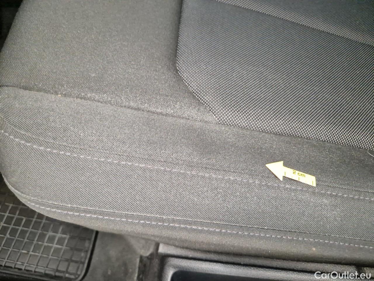  Audi  Q3  Sportback 35 TDI quattro W3 #36