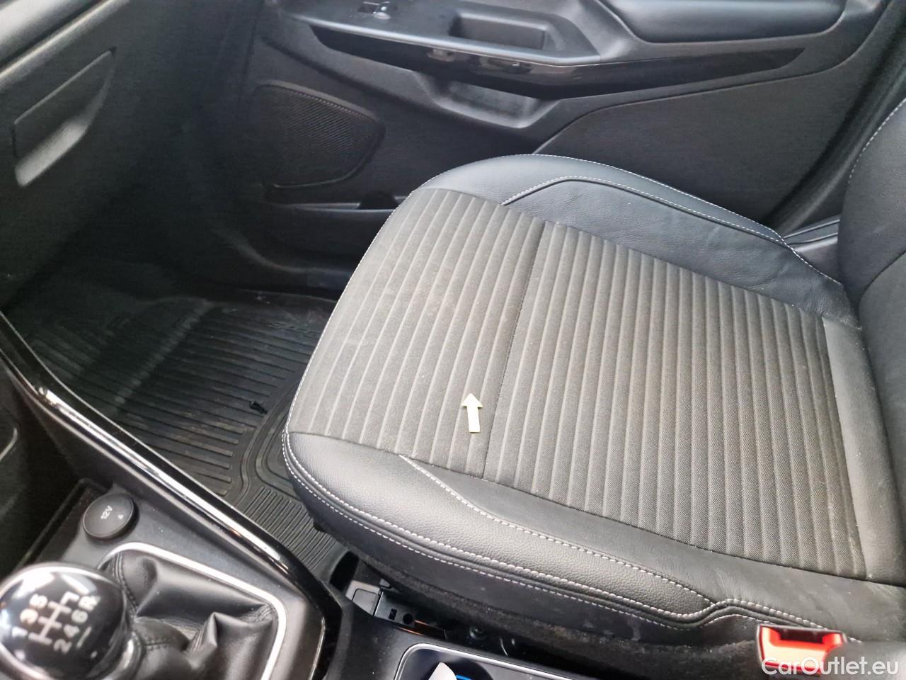  Ford   ECOSPORT 1.5 EcoBlue 95CP Titanium #38