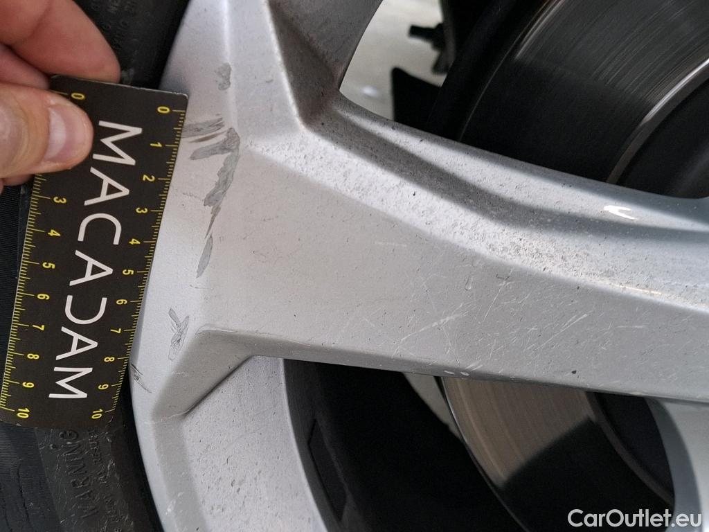  Audi  Q5 AUDI  / 2016 / 5P / SUV 40 TDI 190 QTT S TRONIC 7 DESIGN LUXE #28