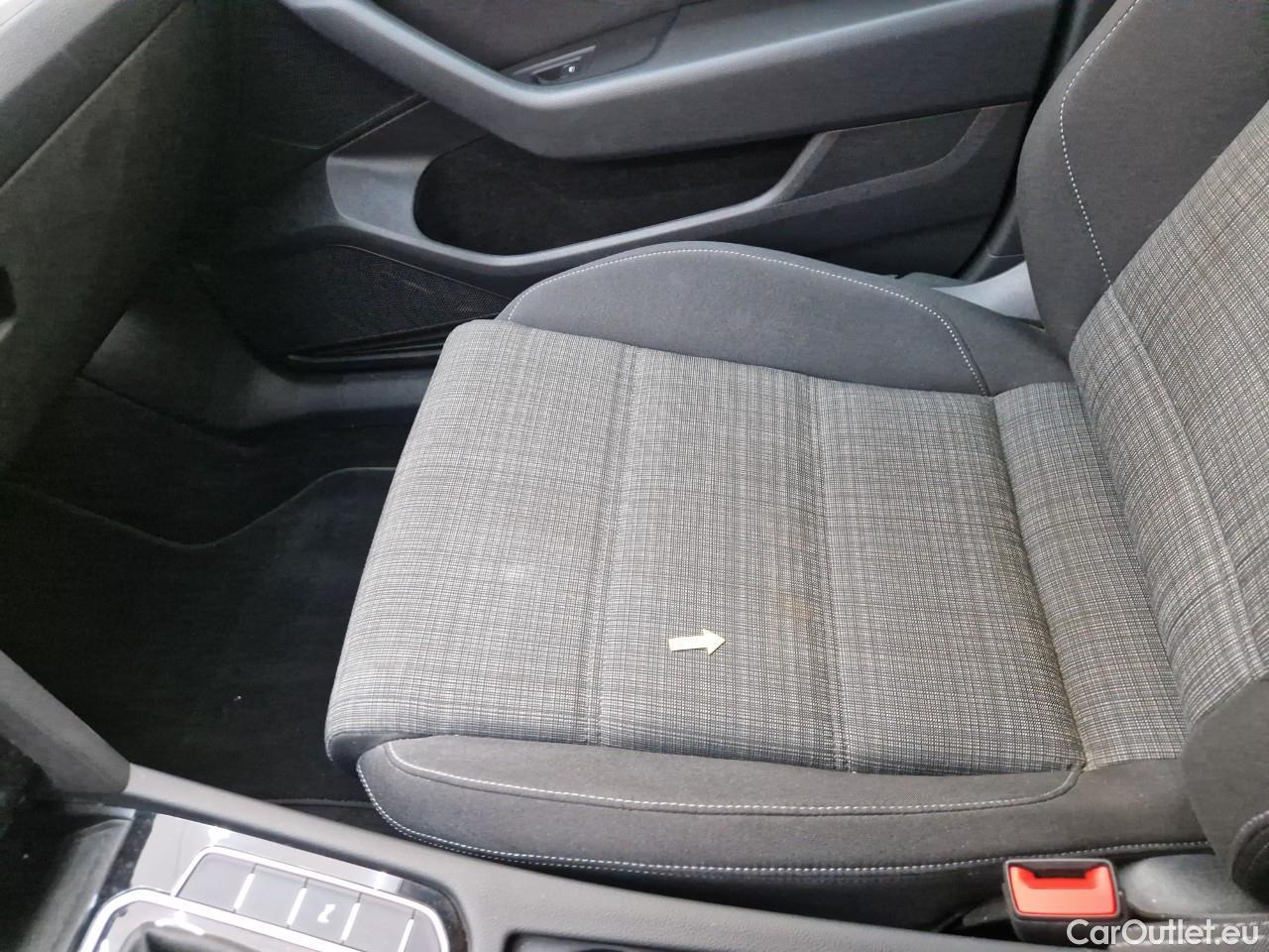  Volkswagen  Passat Comfortline1.5 TSI ACT DSG 150 CP #26