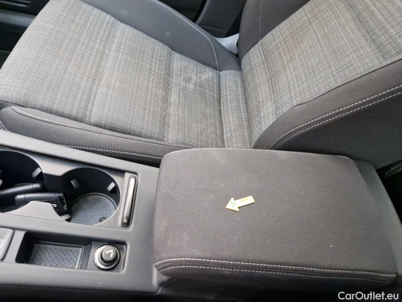  Volkswagen  Passat Comfortline1.5 TSI ACT DSG 150 CP #45