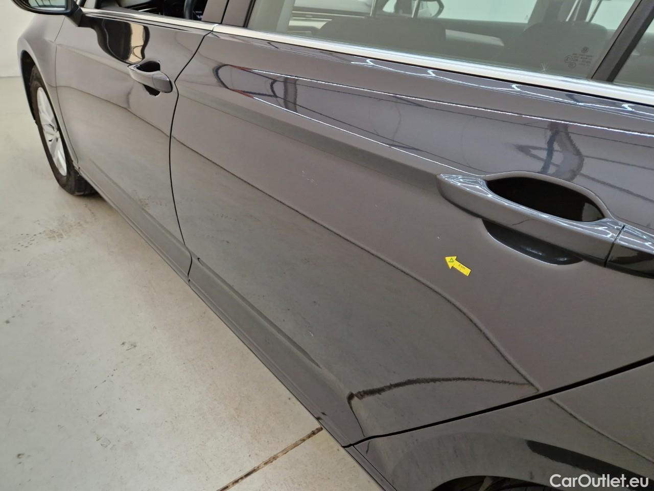  Volkswagen  Passat Comfortline1.5 TSI ACT DSG 150 CP #40