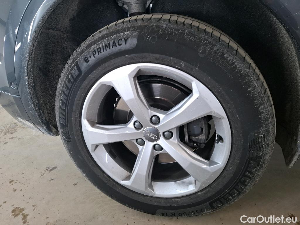  Audi  Q5 AUDI  / 2016 / 5P / SUV 40 TDI 190 QTT S TRONIC 7 DESIGN LUXE #14