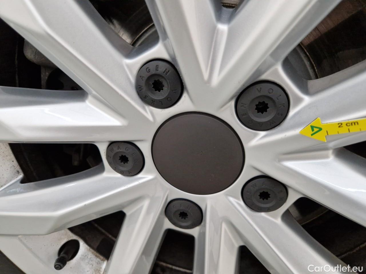  Volkswagen  Passat Comfortline1.5 TSI ACT DSG 150 CP #38