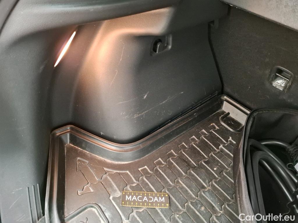  Hyundai  Konna HYUNDAI Kona / 2017 / 5P / SUV ELECTRIQUE 39 kWh 136 ch Creative #1