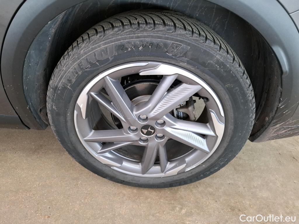  DS  DS7 DS DS 7 Crossback / 2017 / 5P / SUV BlueHDi 130 Auto Executive #26