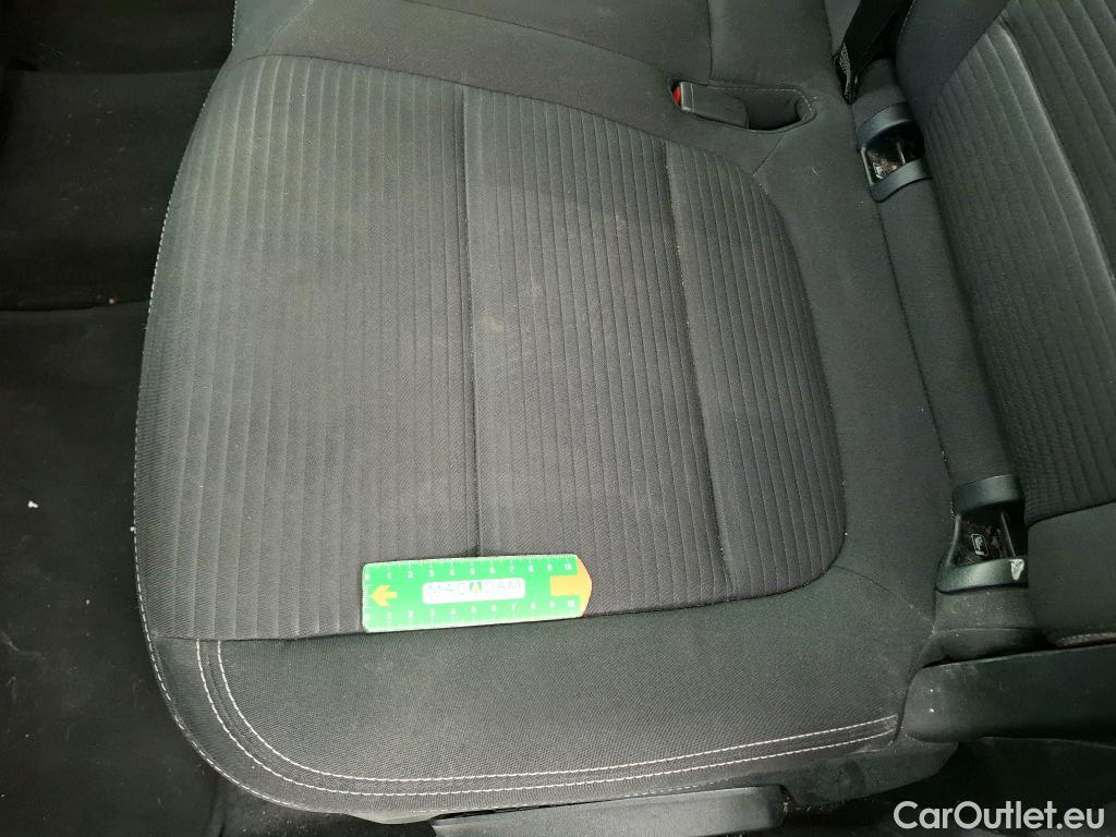  Ford  Kuga FORD  / 2019 / 5P / SUV 2.5 190 hybrid Flexifuel Pshift Titanium #19