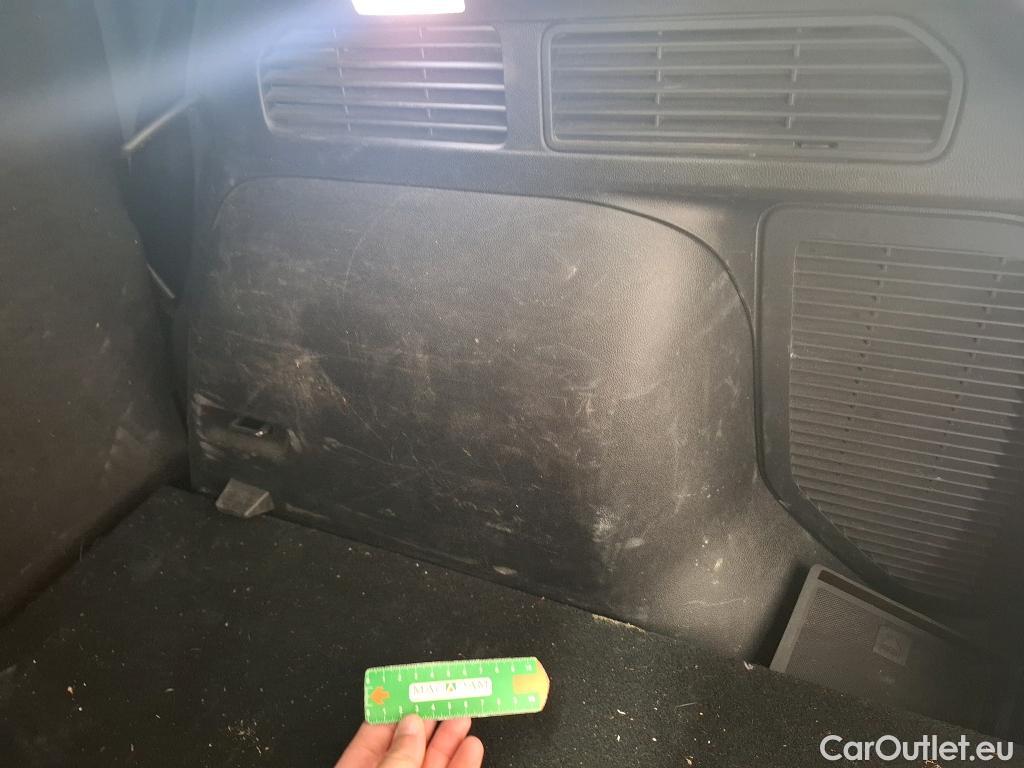  Ford  Kuga FORD  / 2019 / 5P / SUV 2.5 190 hybrid Flexifuel Pshift Titanium #9