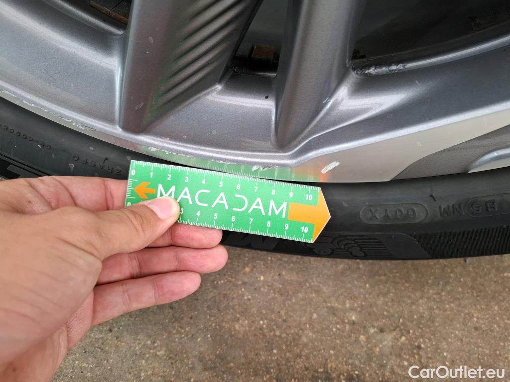  DS  DS7 DS DS 7 Crossback / 2017 / 5P / SUV BlueHDi 130 Auto Executive #35