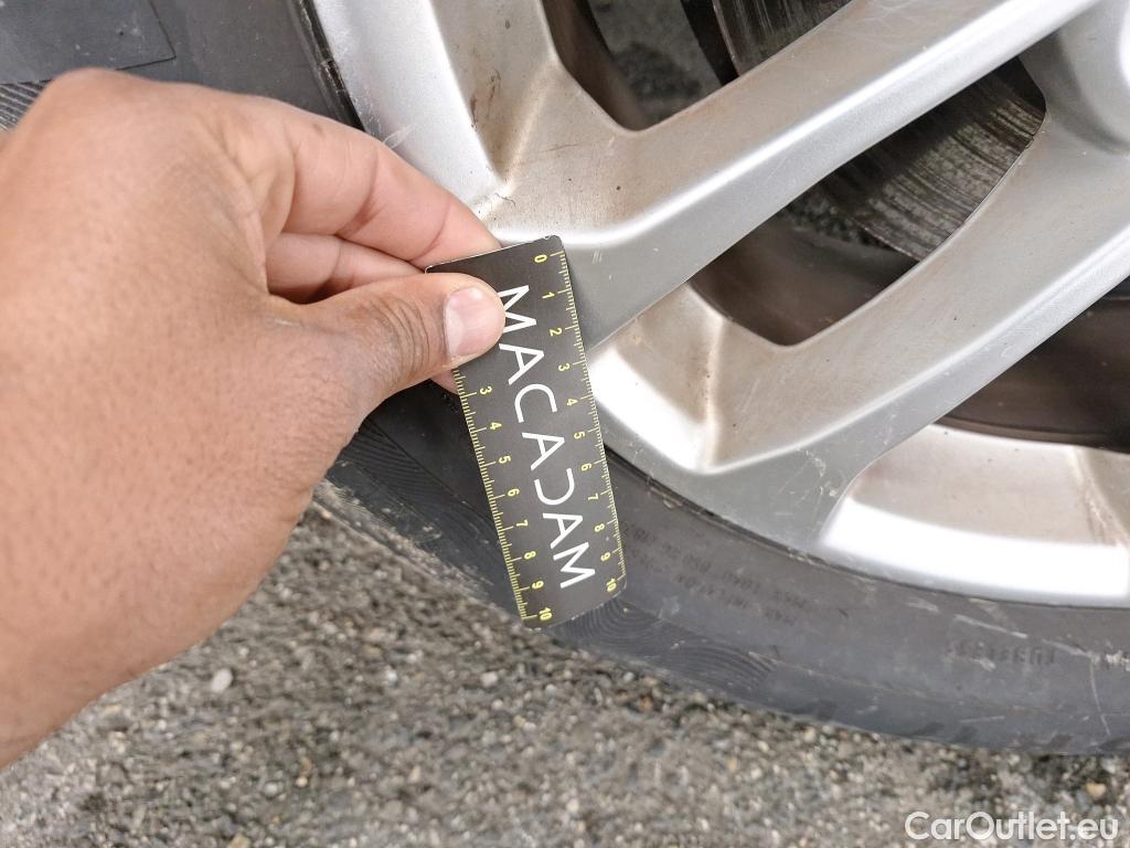  Ford  Kuga  Titanium Hybrid 2.5 190CV BVA6 E6dT #28