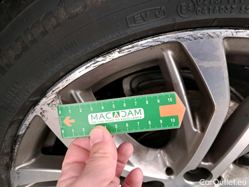  Bmw  X2 Série  sDrive 18d Lounge 2.0 150CV BVA8 E6d #21