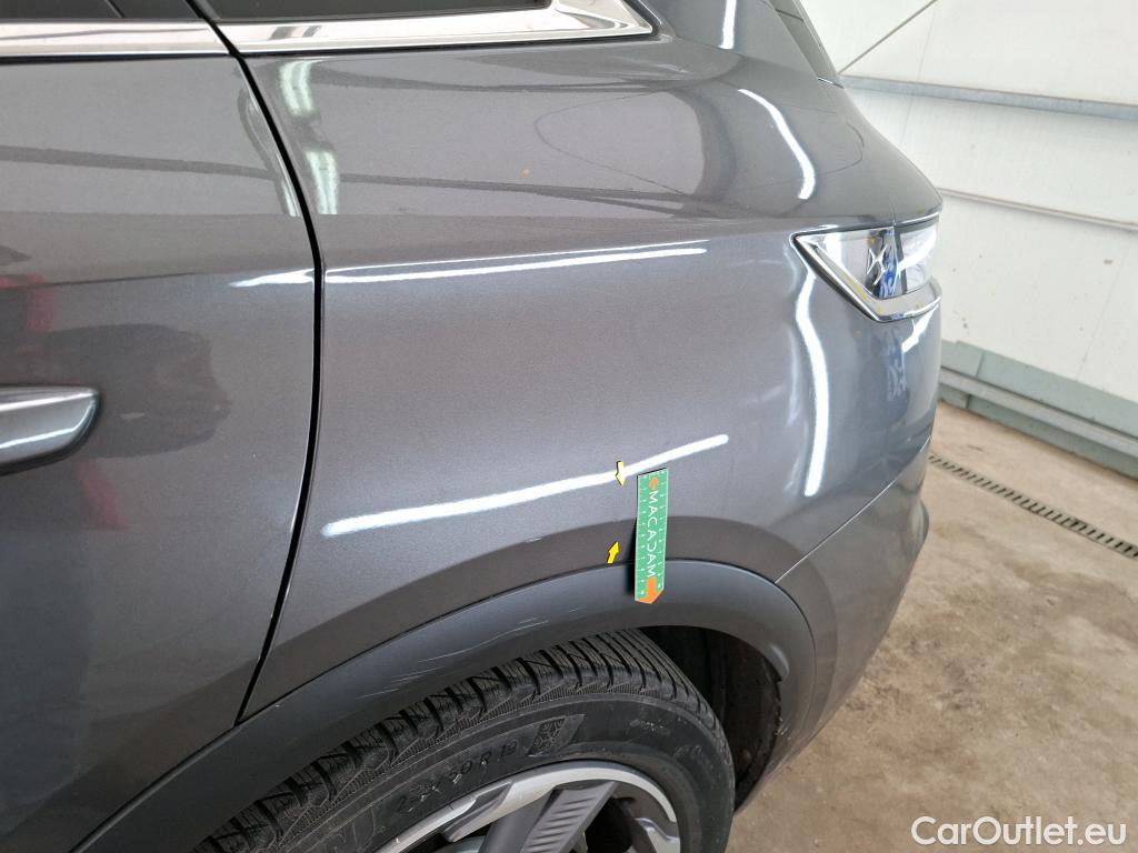  DS  DS7 DS DS 7 Crossback / 2017 / 5P / SUV BlueHDi 130 Auto Executive #1