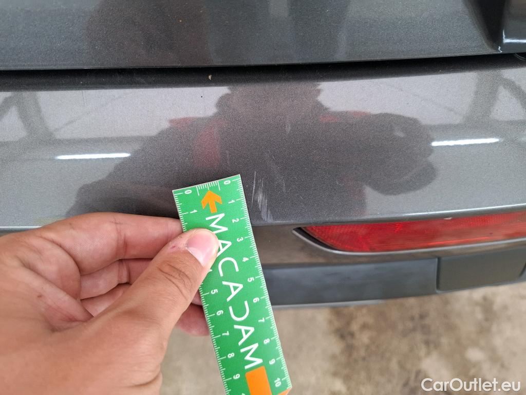  DS  DS7 DS DS 7 Crossback / 2017 / 5P / SUV BlueHDi 130 Auto Executive #40