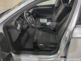  Volkswagen  Passat VARIANT 2.0 TDI SCR DSG  5 #10
