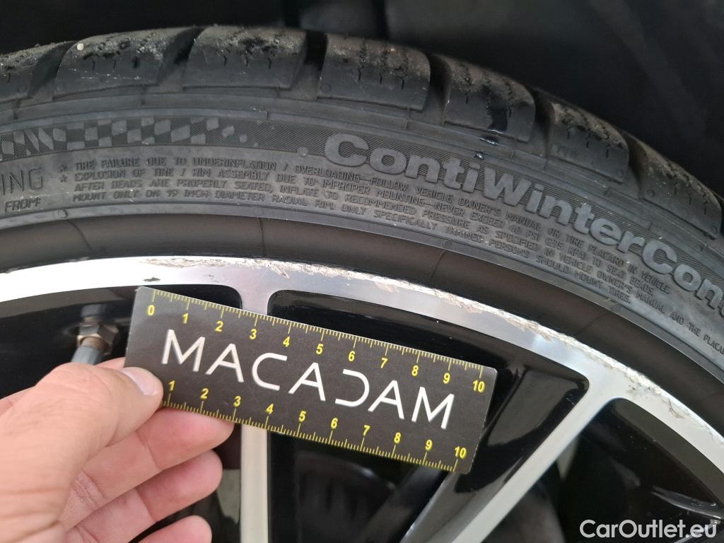  Mercedes  C-Klasse MERCEDES-BENZ Classe C Coupe / 2018 / 2P / Coupé C 200 AMG Line #24